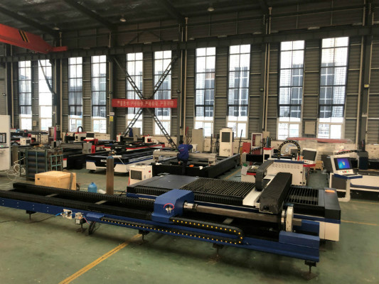 前后氣動卡盤-激光切管機